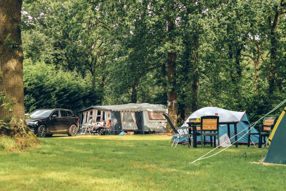 Kamperen met caravan of camper